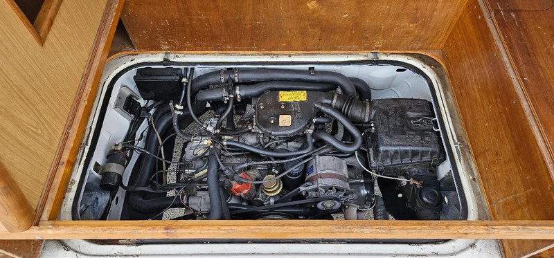 1984 Volkswagen Type 2 - 2 1984 Volkswagen Type 2 - 2