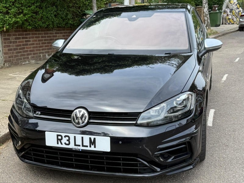 2017 Volkswagen Golf Mark 7 R