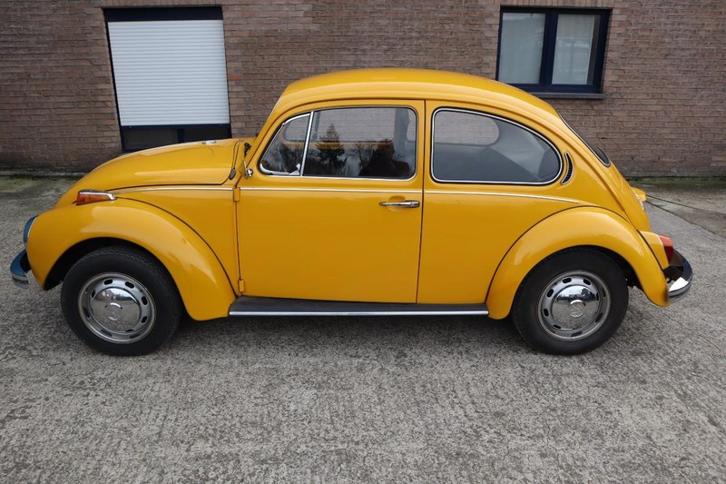 1972 Volkswagen Beetle - 2 1972 Volkswagen Beetle - 2