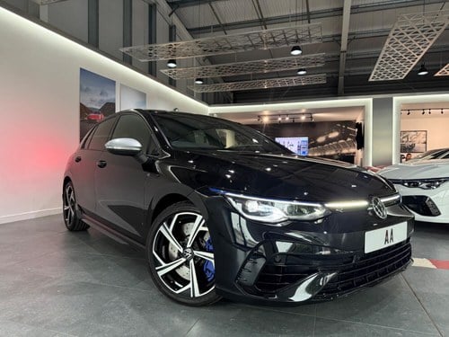 2022 VOLKSWAGEN GOLF 2.0 TSI R In vendita