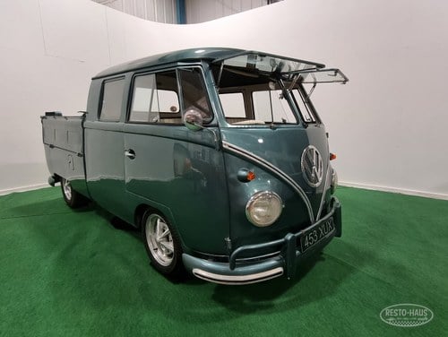 1961 RHD Volkswagen Crew Cab VENDIDO