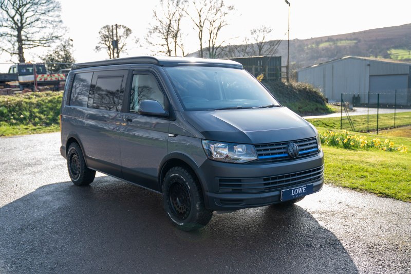 2017 Volkswagen Transporter - 1 2017 Volkswagen Transporter - 1