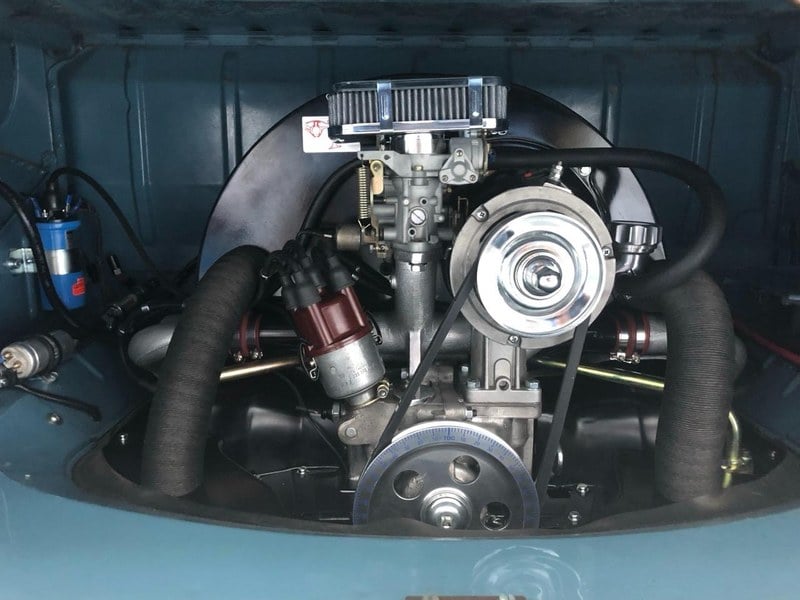 1970 Volkswagen Type 2 - 2 1970 Volkswagen Type 2 - 2