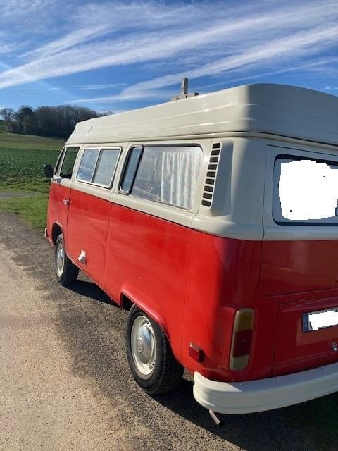 1973 Volkswagen Type 2 - 2 1973 Volkswagen Type 2 - 2