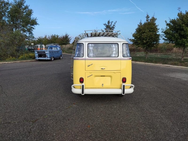 1974 Volkswagen Type 2 - 2 1974 Volkswagen Type 2 - 2