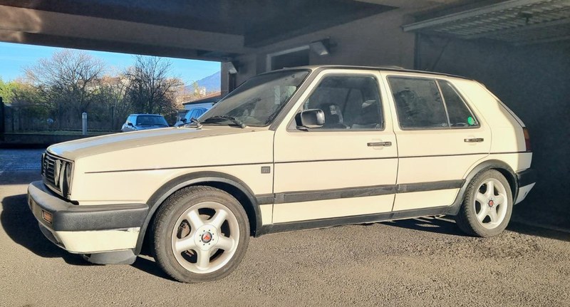 1988 Volkswagen Golf - 1 1988 Volkswagen Golf - 1