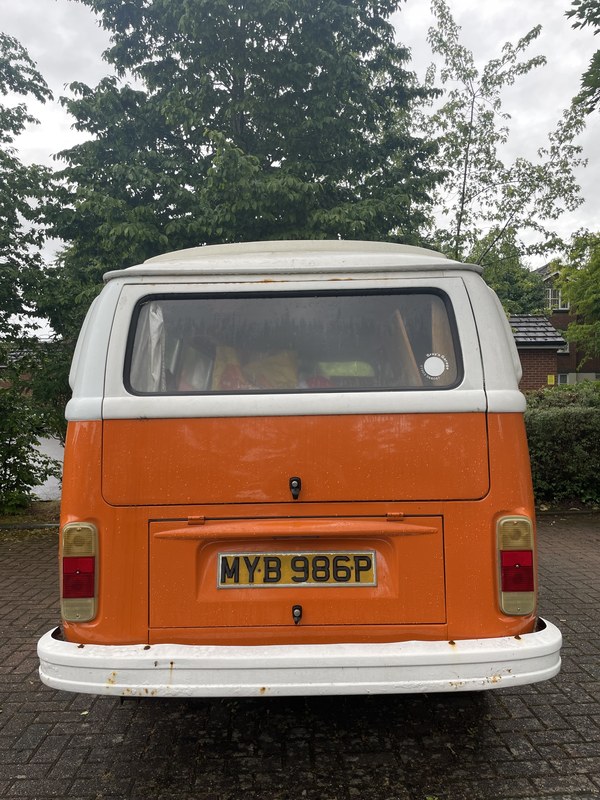 1975 Volkswagen Type 2 - 2 1975 Volkswagen Type 2 - 2