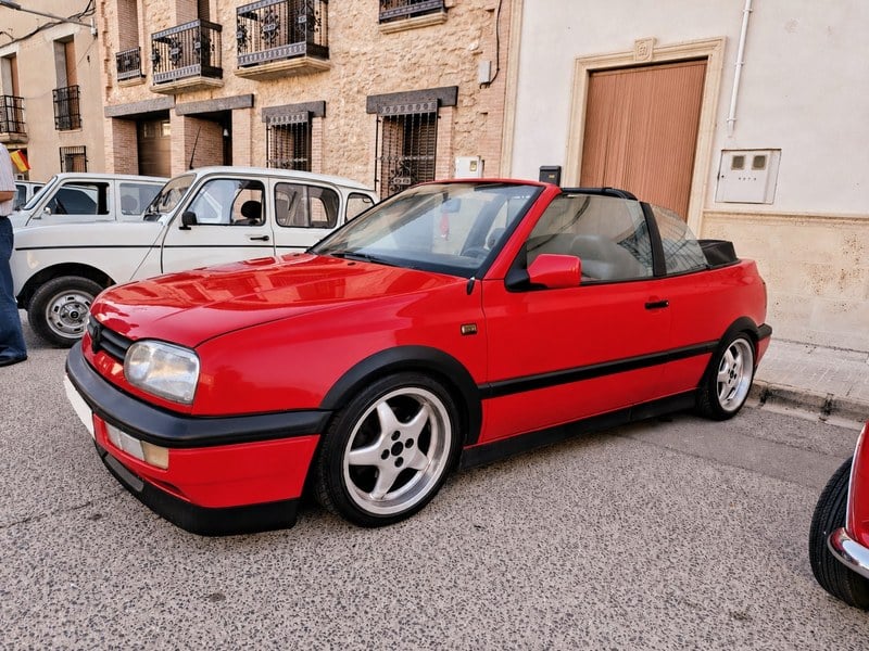 1994 Volkswagen Golf - 1 1994 Volkswagen Golf - 1