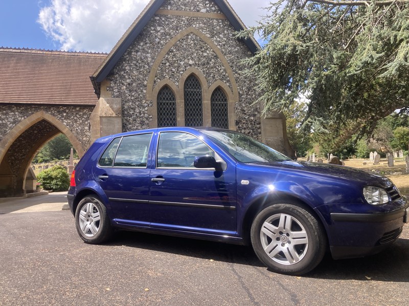 2003 Volkswagen Golf - 2 2003 Volkswagen Golf - 2