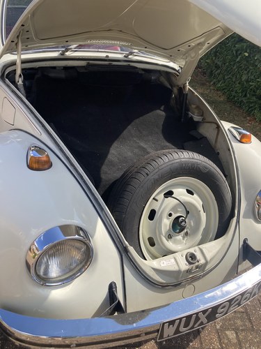 1971 Volkswagen Beetle Square Window 1300