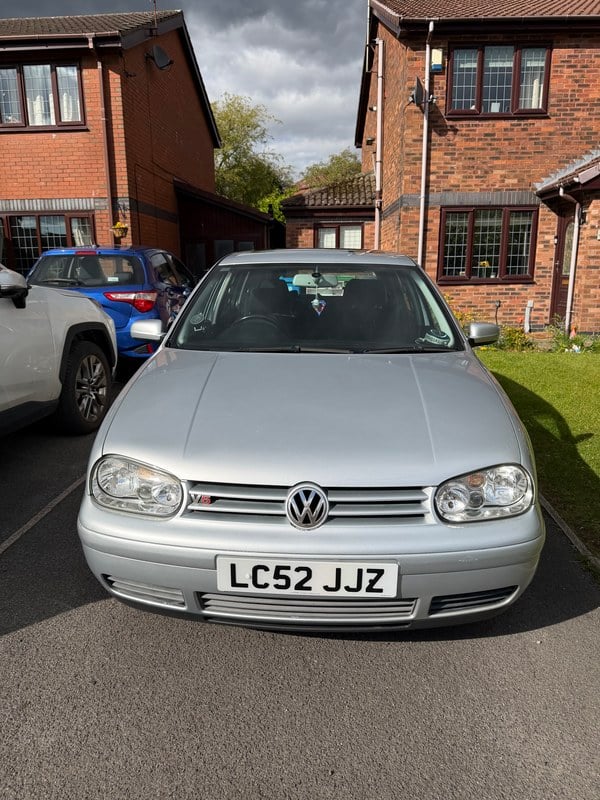 2002 Volkswagen Golf - 1 2002 Volkswagen Golf - 1