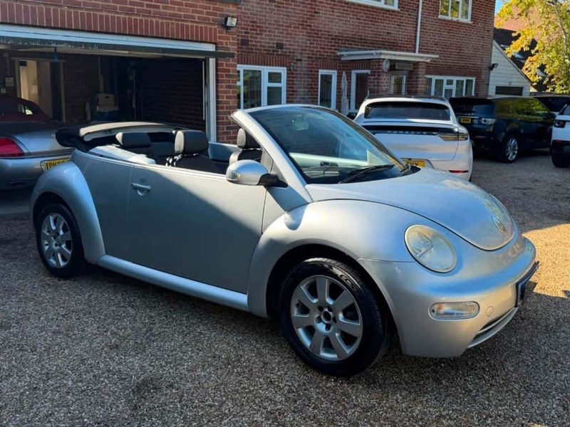 2004 Volkswagen New Beetle - 1 2004 Volkswagen New Beetle - 1