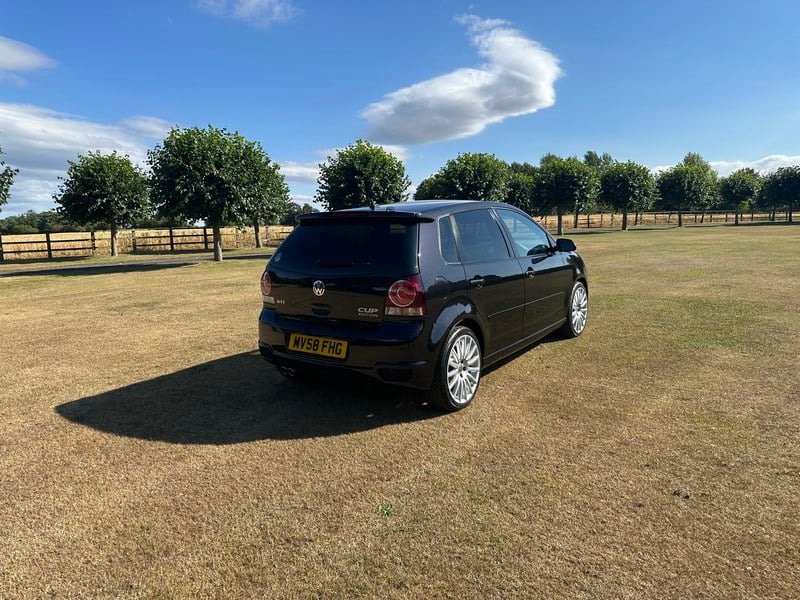 2009 Volkswagen Polo - 2 2009 Volkswagen Polo - 2