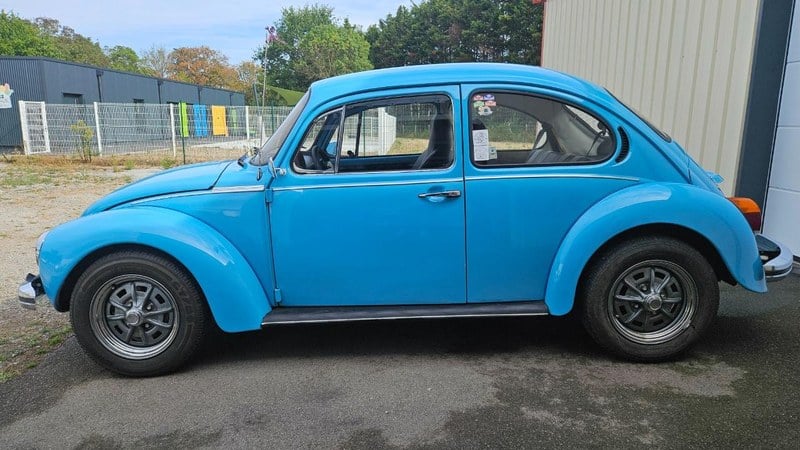 1975 Volkswagen Beetle - 2 1975 Volkswagen Beetle - 2