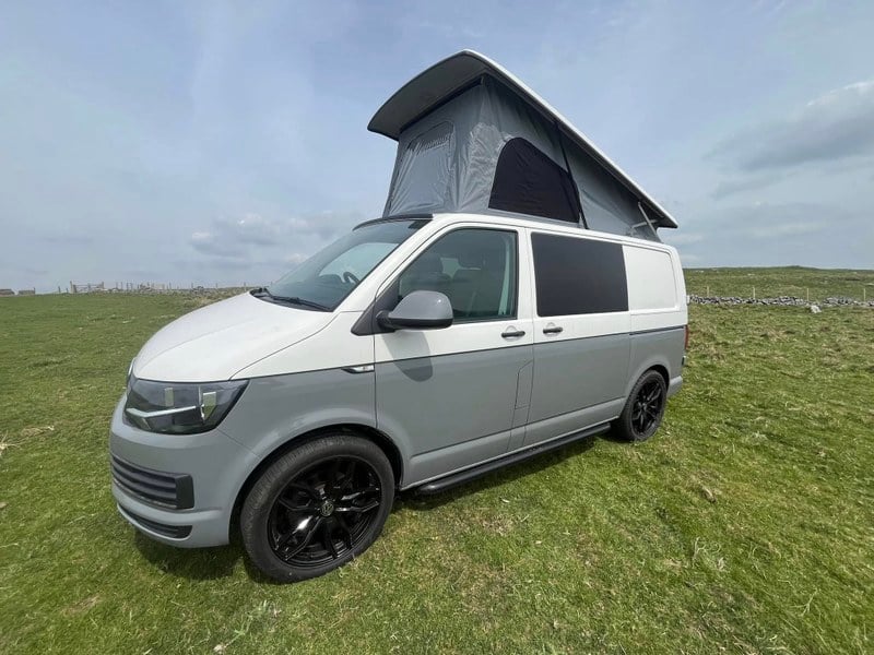 2017 Volkswagen Transporter - 1 2017 Volkswagen Transporter - 1