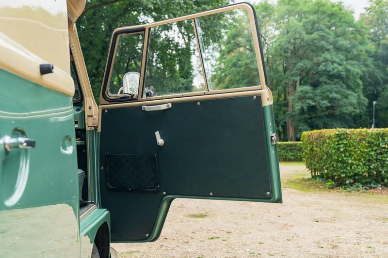 1967 Volkswagen Type 2 - 2 1967 Volkswagen Type 2 - 2