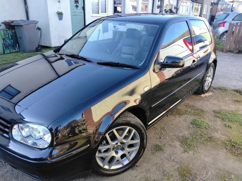 2000 Volkswagen Golf - 1 2000 Volkswagen Golf - 1