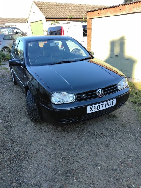 2000 Volkswagen Golf - 2 2000 Volkswagen Golf - 2