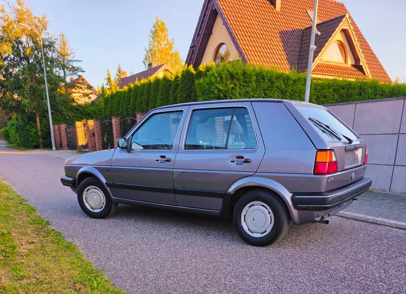 1988 Volkswagen Golf - 2 1988 Volkswagen Golf - 2