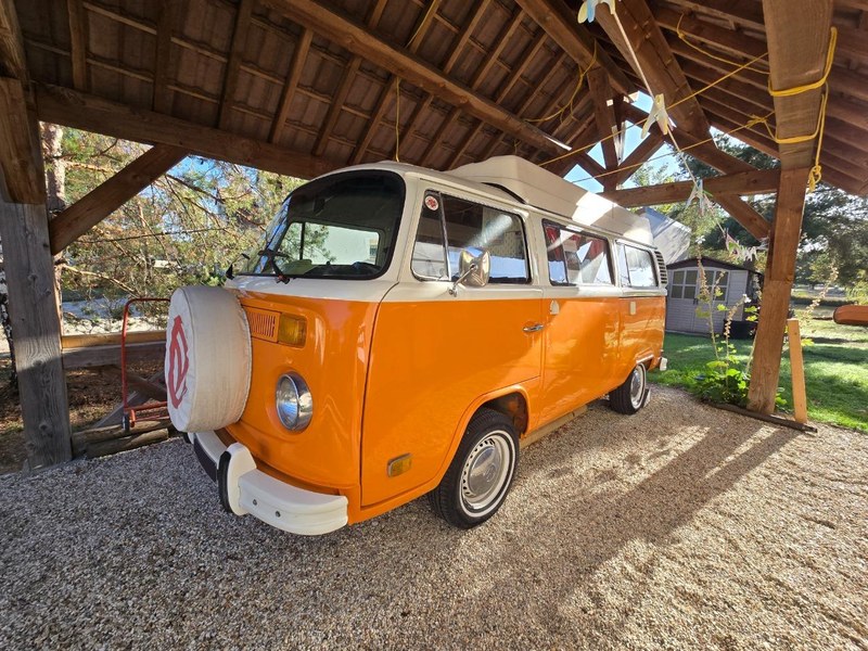 1973 Volkswagen Type 2 - 1 1973 Volkswagen Type 2 - 1