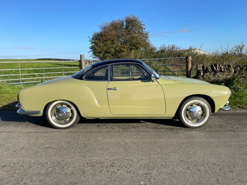 1969 Volkswagen Karmann Ghia - 2 1969 Volkswagen Karmann Ghia - 2