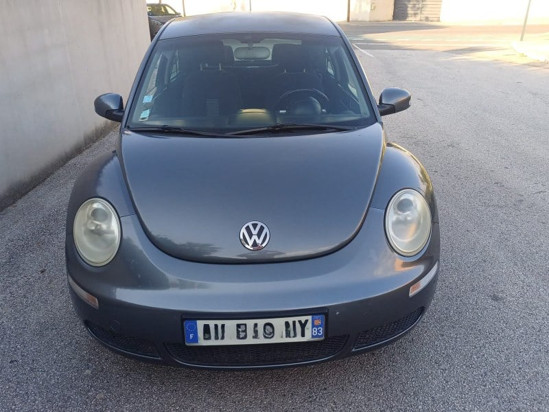 2008 Volkswagen New Beetle - 2 2008 Volkswagen New Beetle - 2