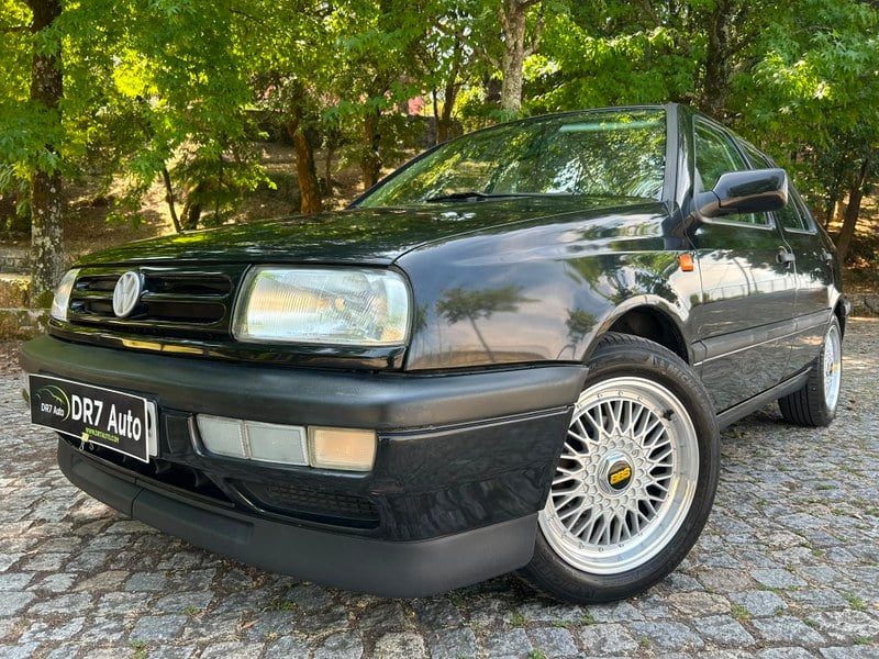 1995 Volkswagen Vento - 1 1995 Volkswagen Vento - 1