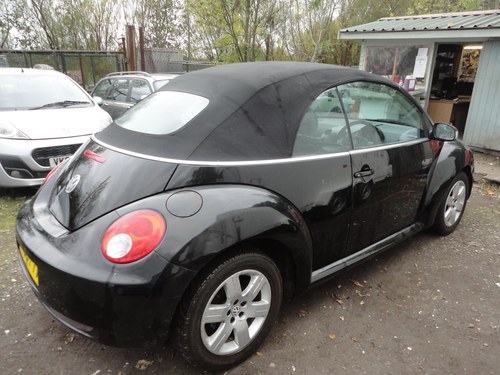 BEETLE SOFT TOP WITH A POWER HOOD 2006 REG 1.6cc PETROL 5 SP For Sale