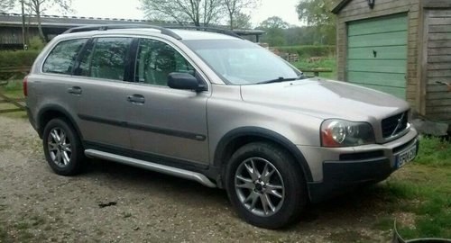 2004 Volvo xc90 low mileage 7 seater - will take px SOLD