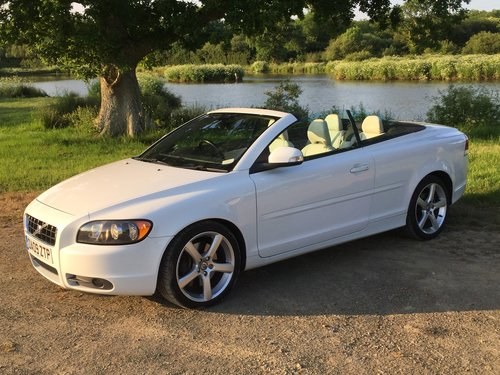 2009 C70 2.0d Ice White Edition For Sale