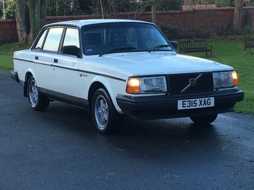 1988 VOLVO 240 GLT 2.3 AUTO ONLY 81,000 MILES! For Sale