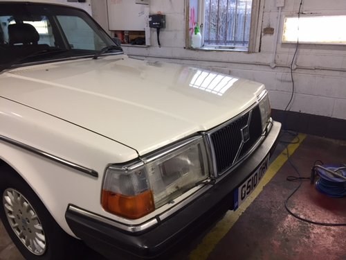 1990 Volvo 240 GL Estate, White with black leather For Sale