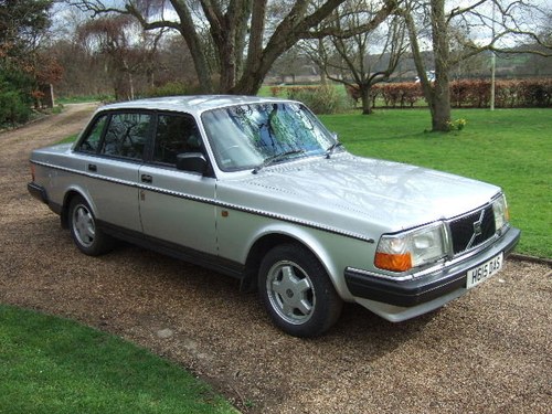 1991(H) Volvo 240GL Saloon only 73000 miles For Sale