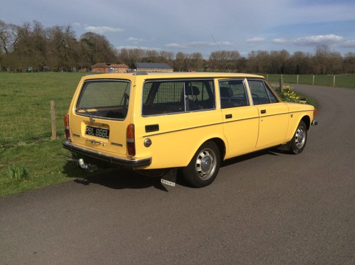 1973 Volvo 145 estate with overdrive In vendita