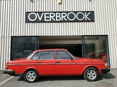 Volvo 240 DL **1 FORMER KEEPER **11,387 MILES FROM NEW**  In vendita