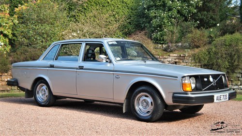 1977 VERY RARE  244  DL  JUBILEE  ONLY  A  HANDFUL  MADE   SOLD