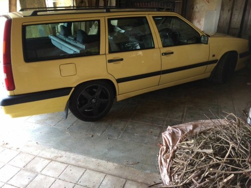 1995 VOLVO 850 T5 R ESTATE IN GULL YELLOW For Sale