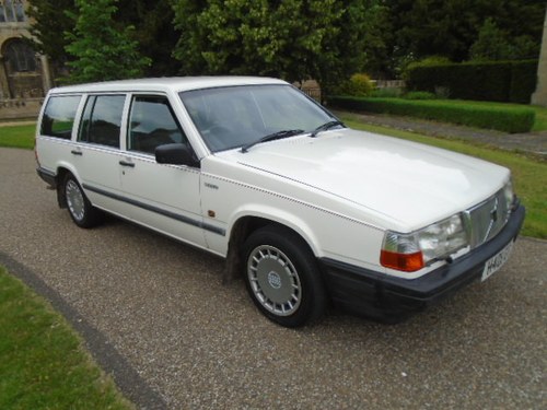 1990 Volvo 740 GL Auto Estate.  In vendita