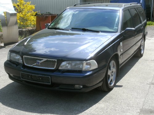 1997 Volvo V70 T5 LHD manual gearbox 2wd For Sale