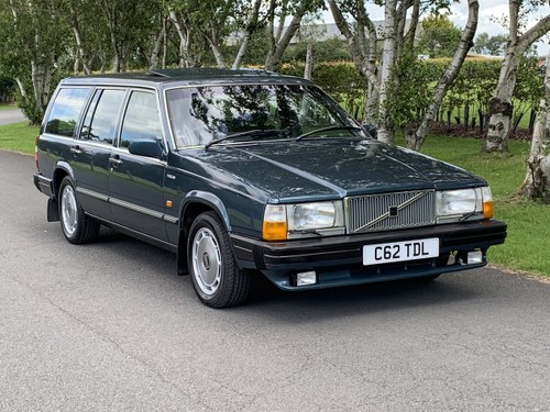 1986 VOLVO 760 2.3 TURBO AUTO ESTATE. 63,000 MILES In vendita
