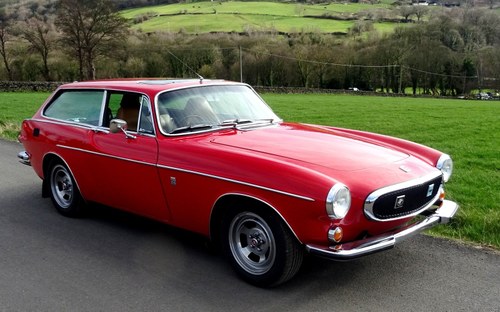1971 VOLVO 1800 ES BRIGHT RED, TAN LEATHER, SUN ROOF, MANUAL. For Sale