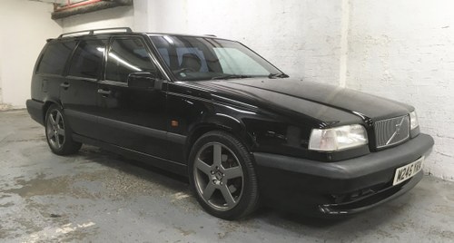 1995 Volvo t5-r estate rhd full volvo history low miles In vendita