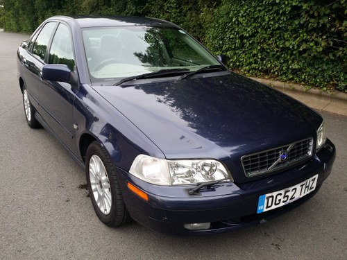 2002 ONE PRIVATE OWNER WITH FULL VOLVO SERVICE HISTORY ! For Sale
