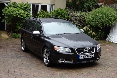 2009 v70  f.s.h- 2 keys For Sale