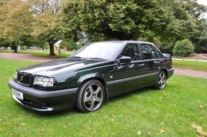 1995 One of the few remaining iconic Volvo 850 T5R's For Sale