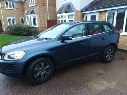 Volvo XC 60 diesel SE 6 speed manual 2011/11 giveaway price For Sale