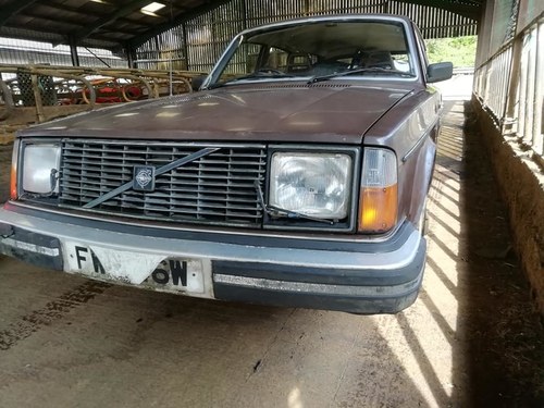 1980 classic volvo 245 estate for restoration For Sale
