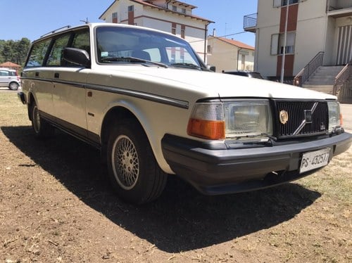 1992 Fantastic Volvo 240 Sw polar 2.0 I cat VERKAUFT