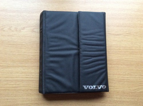 Wallet with all Handbooks for VOLVO 340/360 In vendita