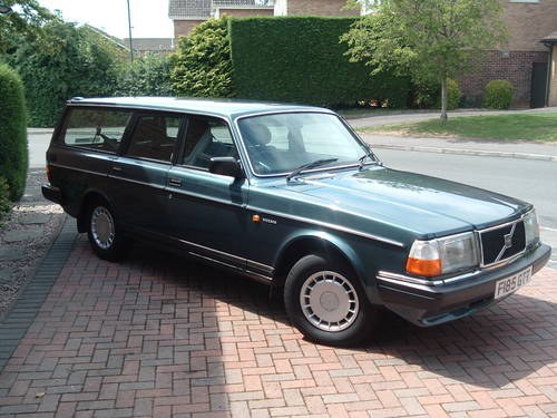 1988 Volvo 240 GL Estate, 75,200 miles FVSH SOLD